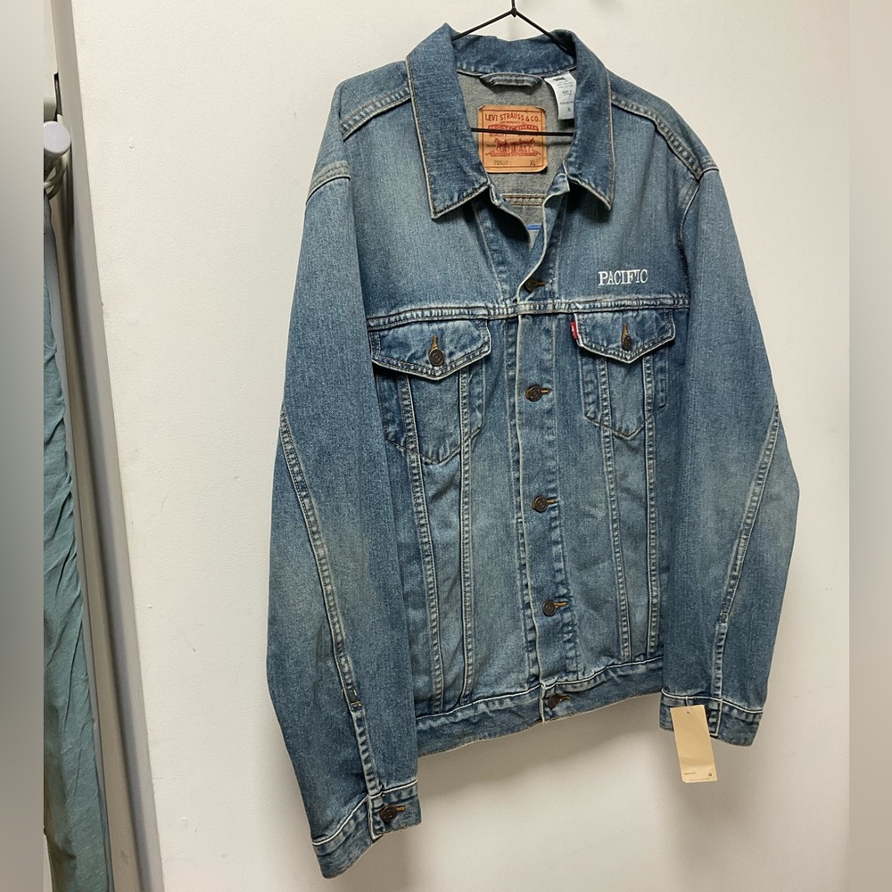 Levi Strauss & Co. Embroidered Puerto Rican Flag/Pacific Trucker Jean Jacket! - Picture 9 of 15